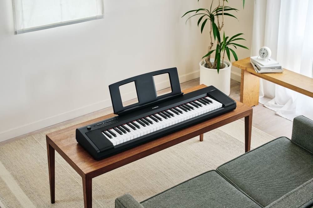 YAMAHA NP 15 BK