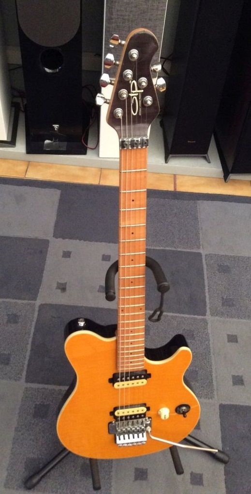 Casa Musicale Varese OLP BY MUSIC MAN MM1 AXIS VAN HALEN