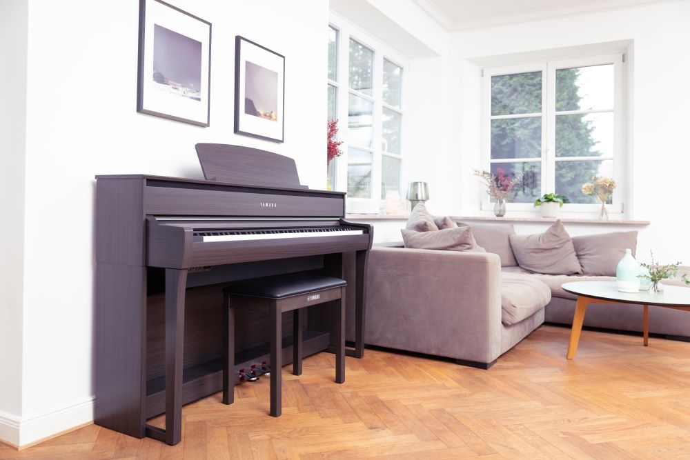 YAMAHA CLP 745 DW