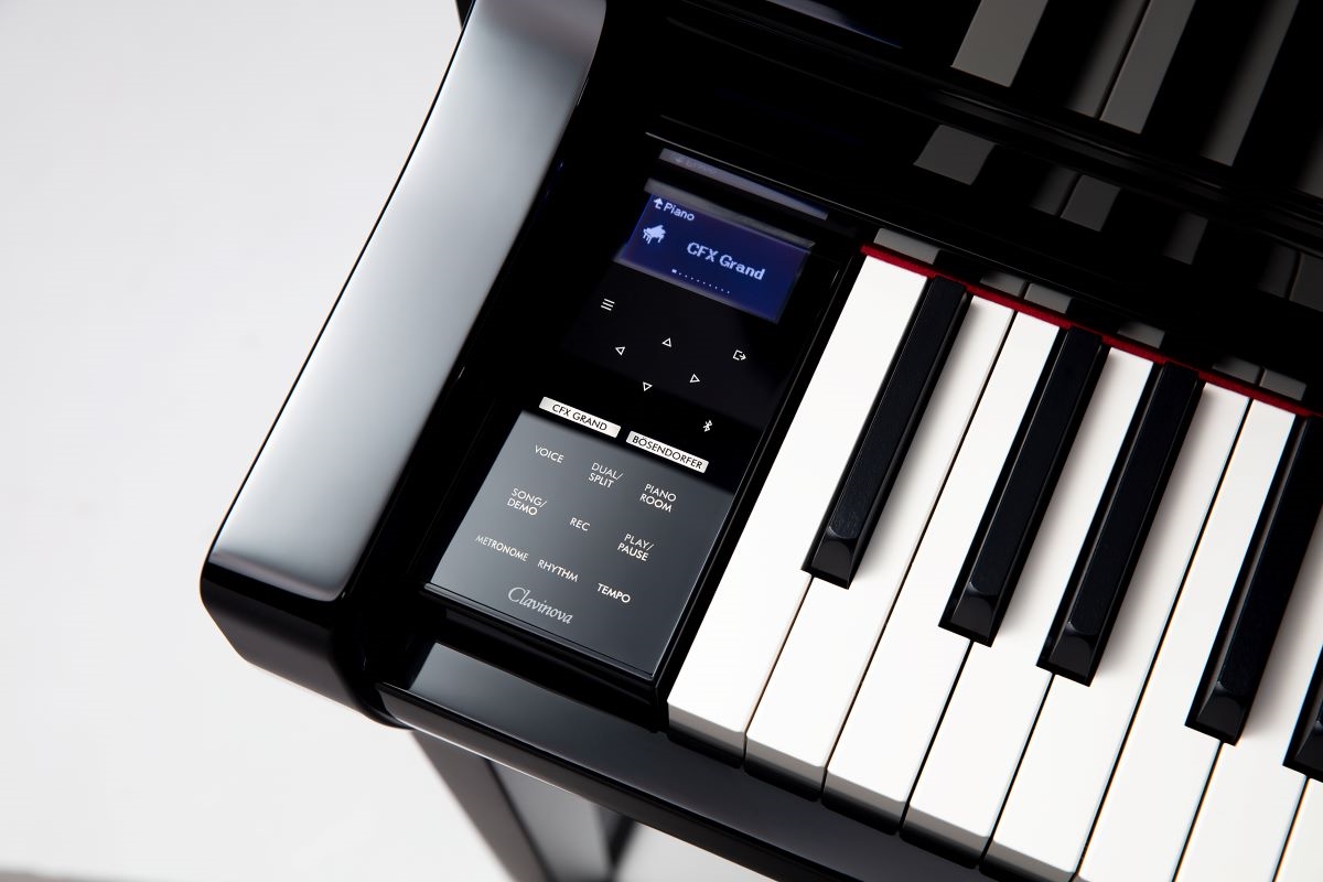 YAMAHA CLP 775 PE NERO LUC TastiLegno BT