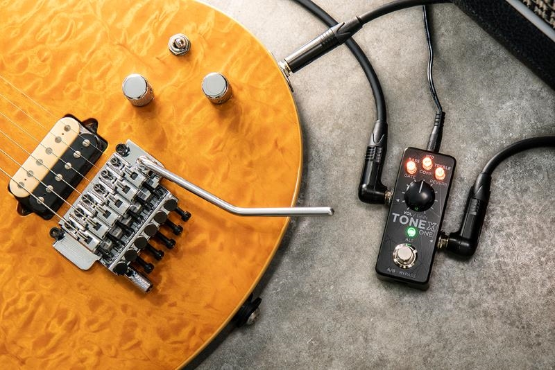 IK MULTIMEDIA TONEX ONE PEDAL MODELING